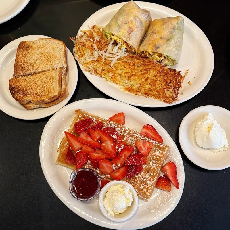 Russell’s (Pasadena)