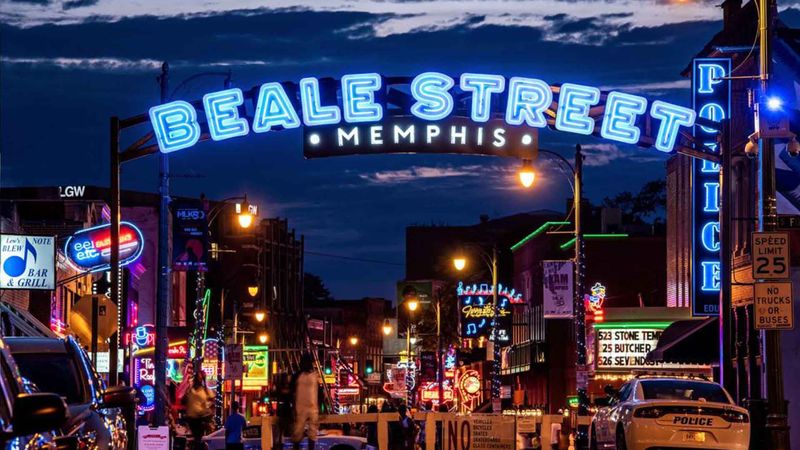 Beale Street, Memphis (off-peak)