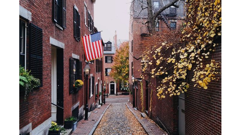 Boston, MA