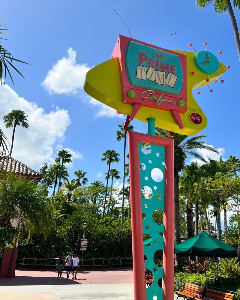 50’s Prime Time Café – Disney’s Hollywood Studios (FL)
