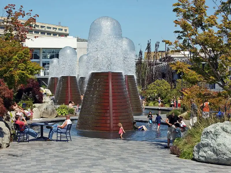 Waterfront & Harborside Fountain Park