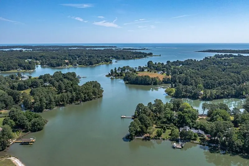 Mathews, VA
