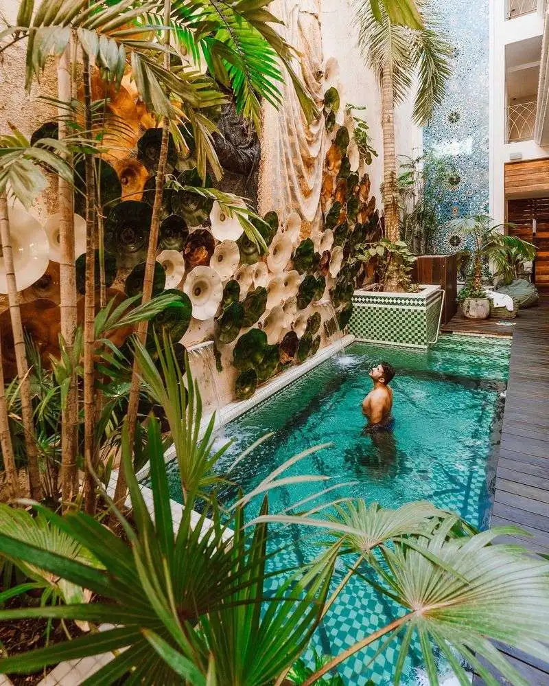 Boutique Hotels Instead of Skyscraper Resorts
