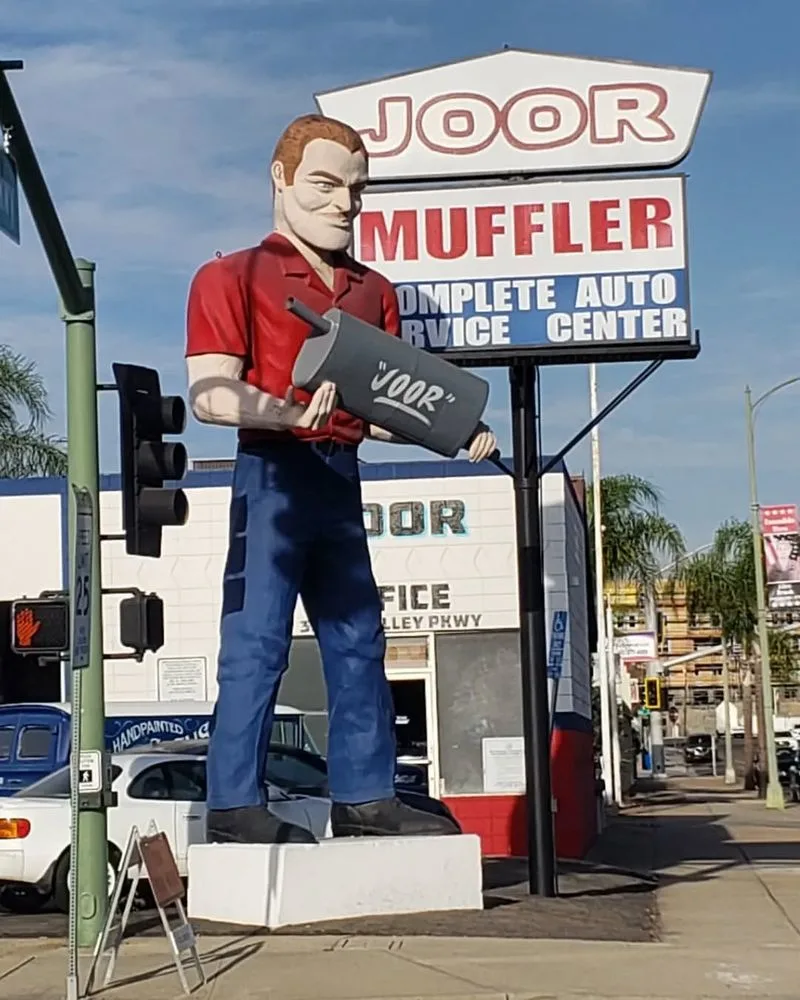 The Muffler Men, Various Locations