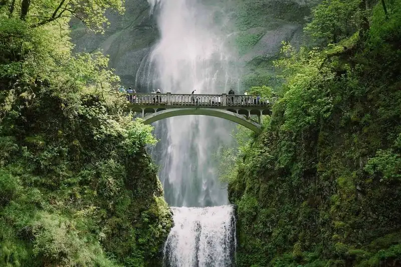 Vancouver to Hood River (via Columbia Gorge), Washington/Oregon