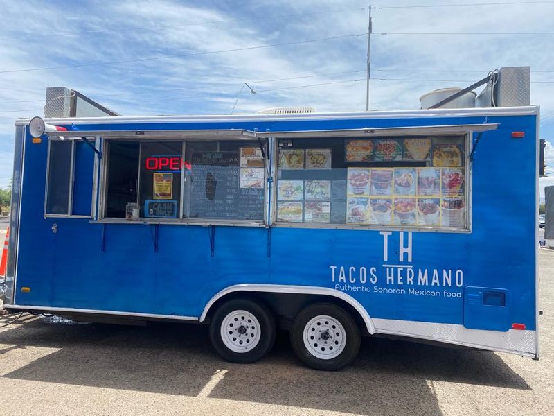 Los Hermanos Tacos – Tucson