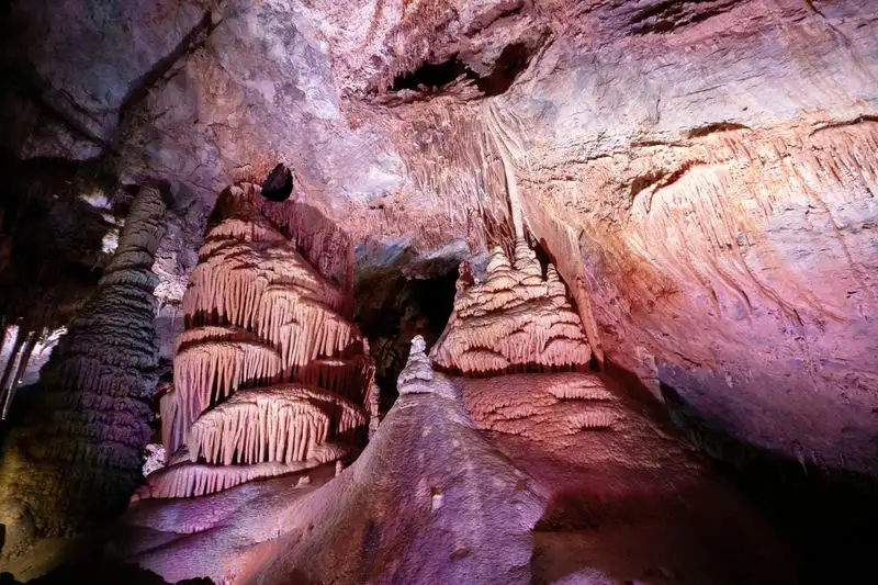 Explore Lewis & Clark Caverns State Park