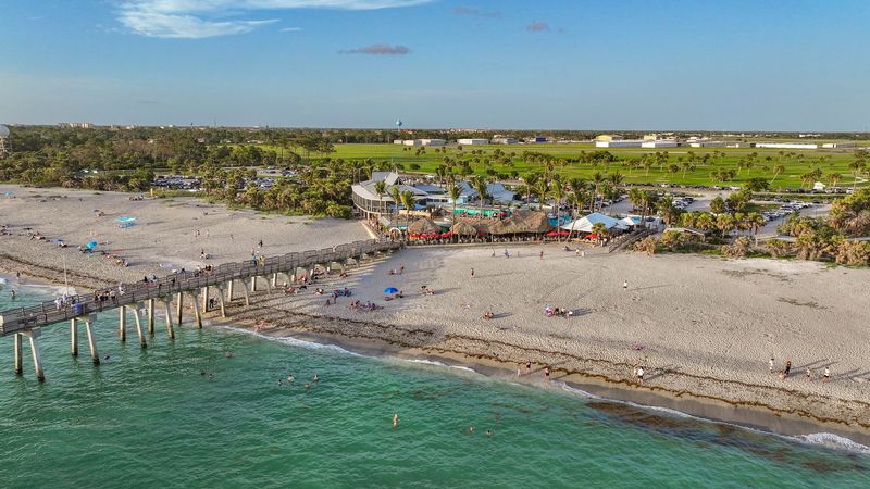 Sharky’s on the Pier – Venice