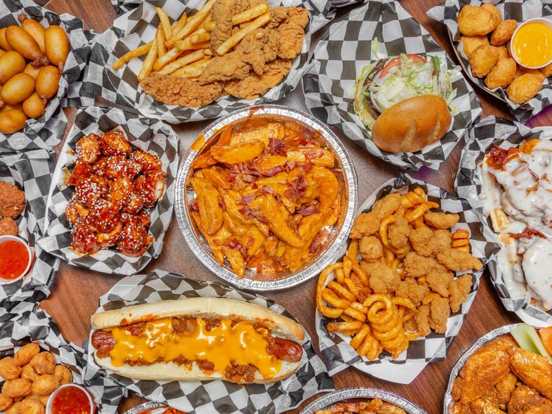 The Fire in Your Hole Wings – Munchies 420 Café, FL