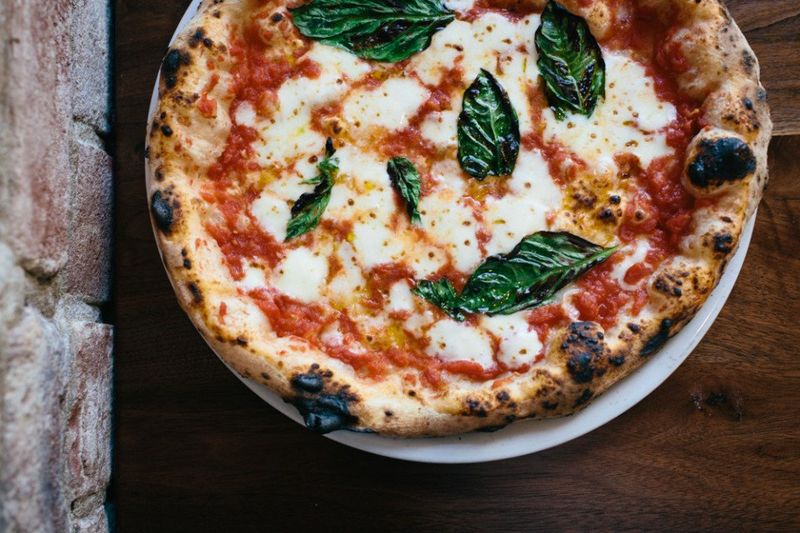 Lampo Neapolitan Pizza