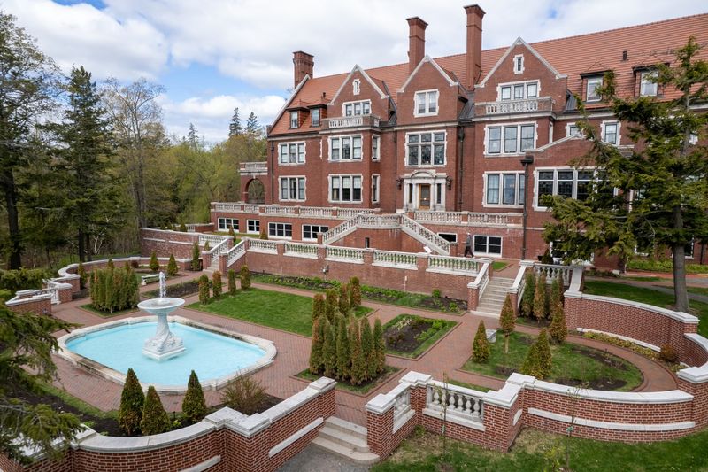 Historic Glensheen Mansion