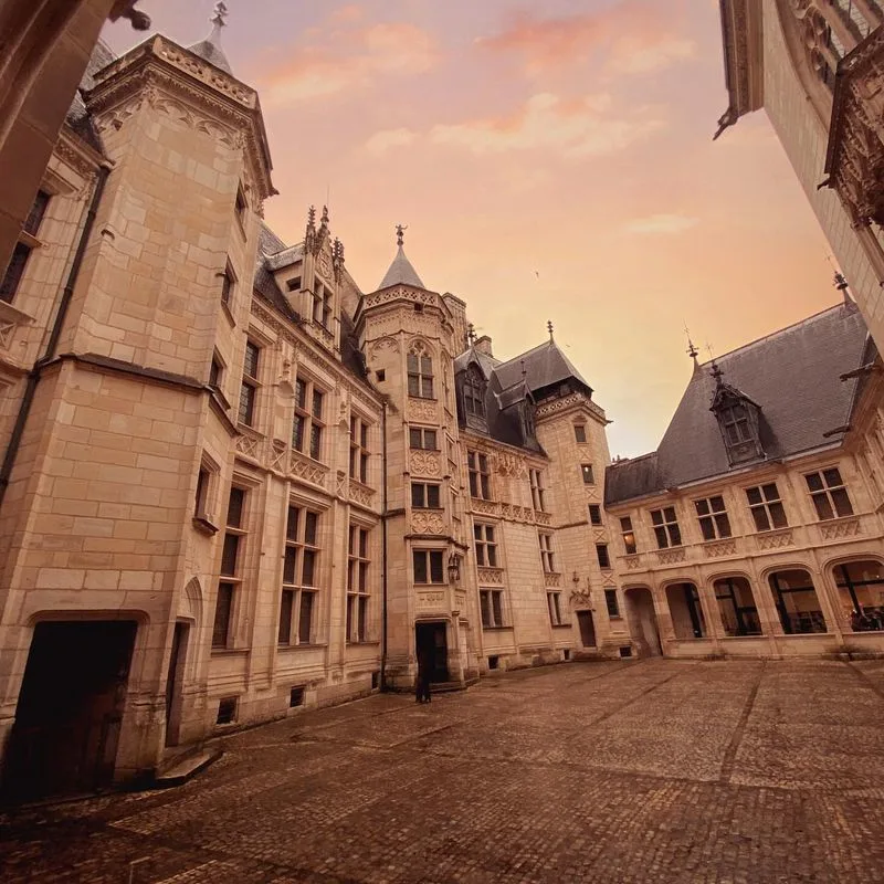 Palais Jacques-Cœur
