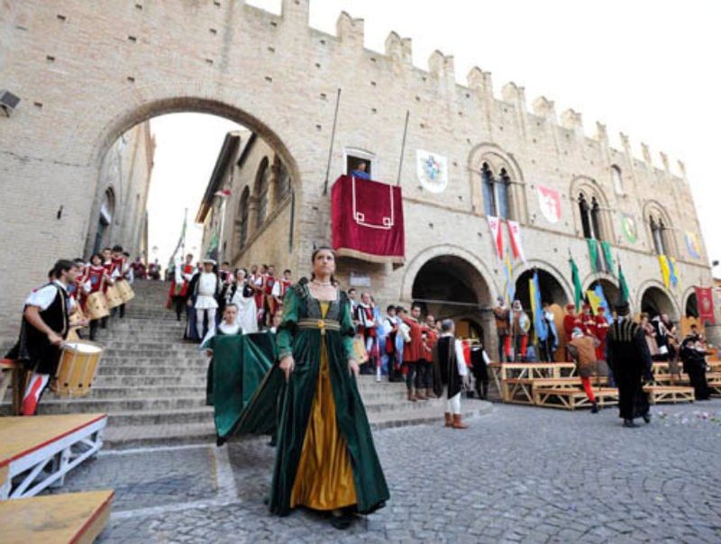 Palio dei Terzieri