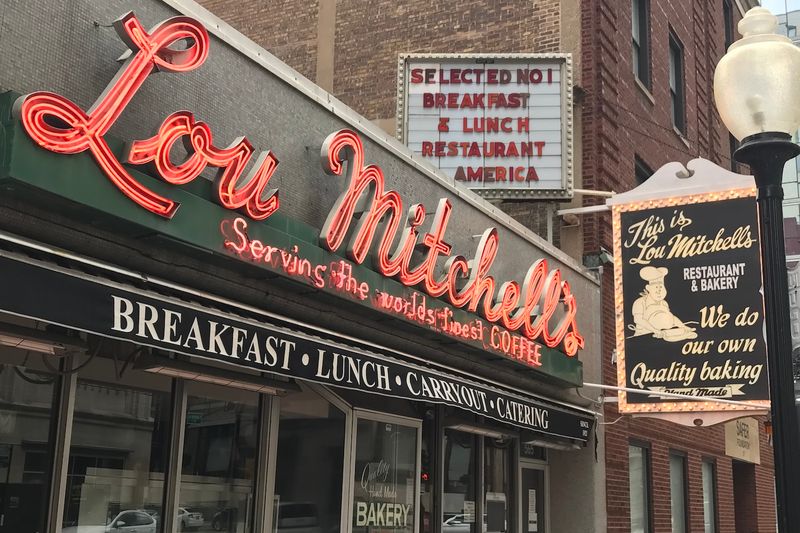 Lou Mitchell’s Drive-In
