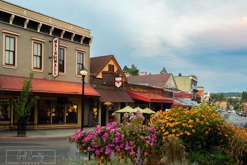 First Impressions: A Storybook Downtown That Lives Up to the Photos