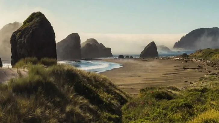 This Oregon Beach Hides a Sea Cave, Tide Pools, and Surprise Whale Sightings