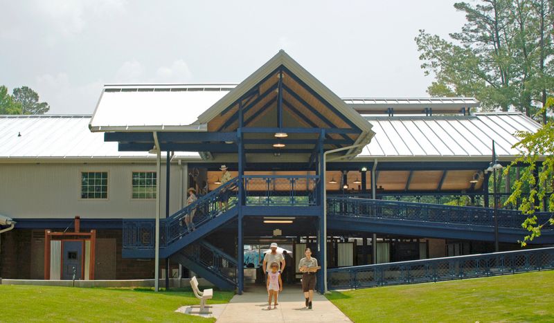 Diamond Discovery Center: Learn Before You Dig