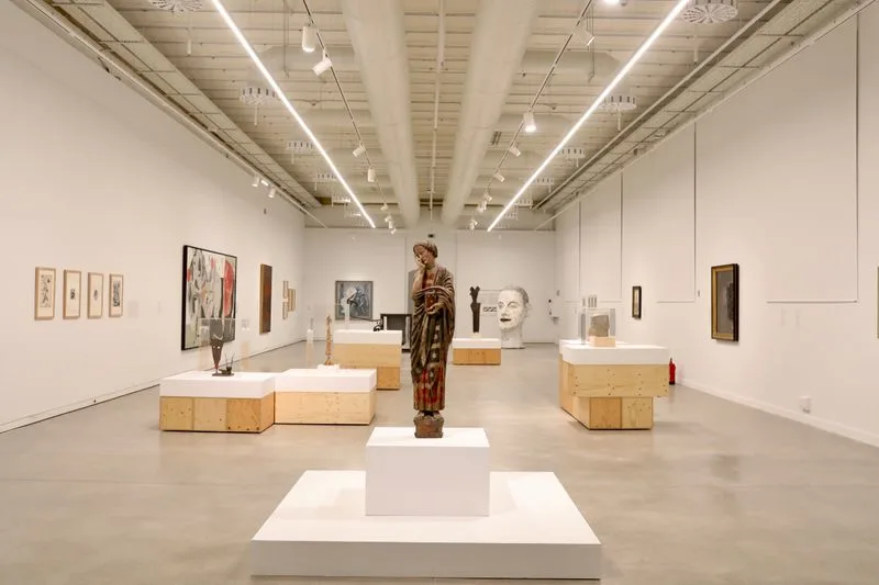 Explore the modern art at Tabakalera