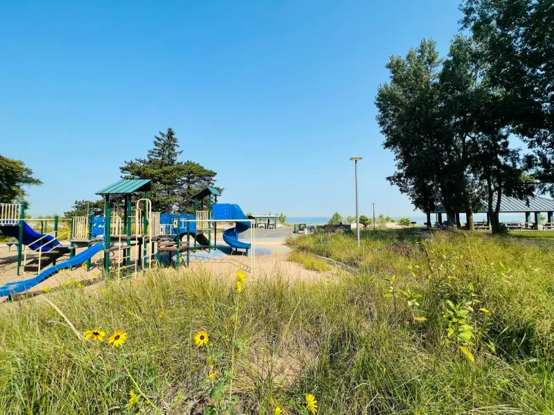 Marquette Park Beach