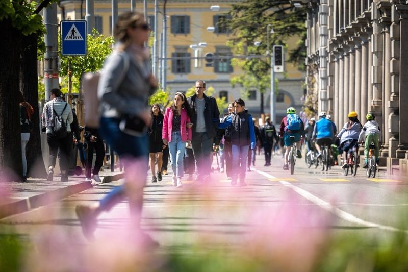 Neglecting Swiss Punctuality