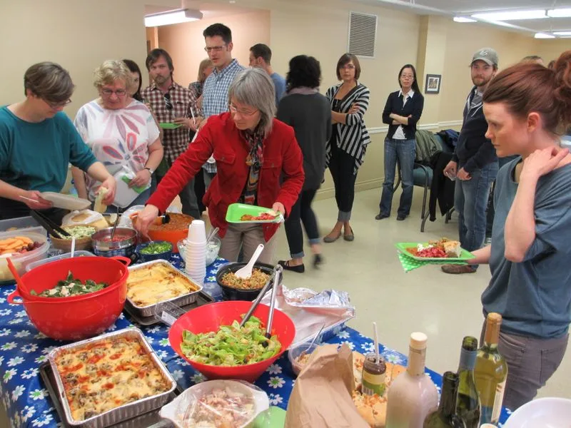 Join a communal meal or pop-up dinner
