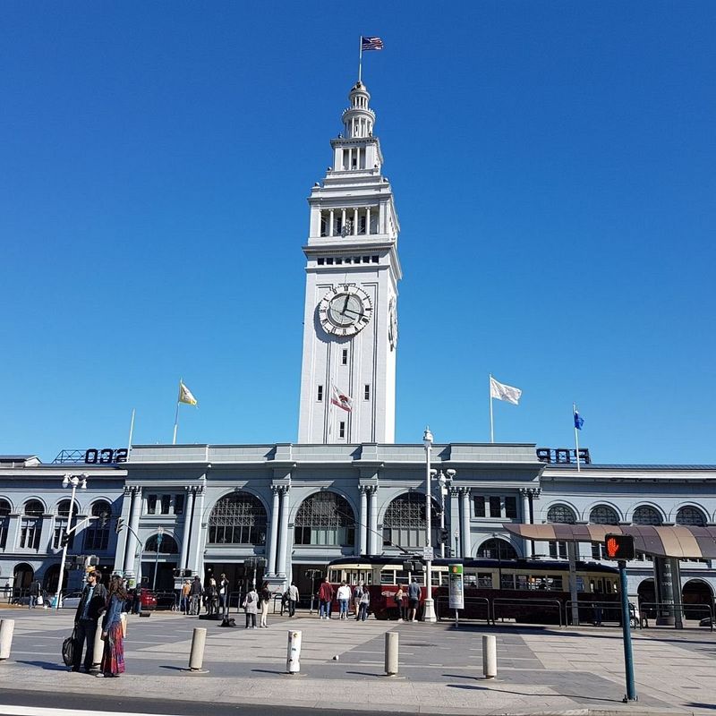 Walk Along the Embarcadero to Ferry Building Marketplace