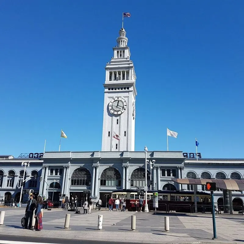 Walk Along the Embarcadero to Ferry Building Marketplace