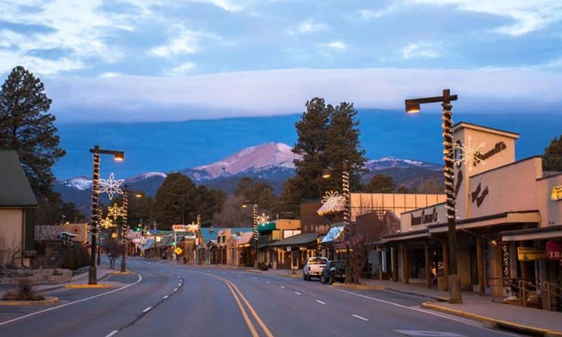 Stroll through Midtown Ruidoso