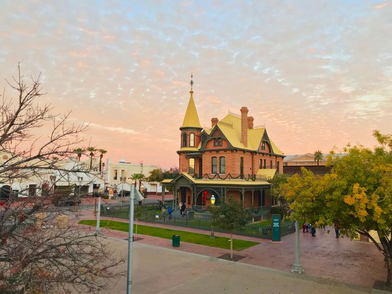 Wander Heritage Square