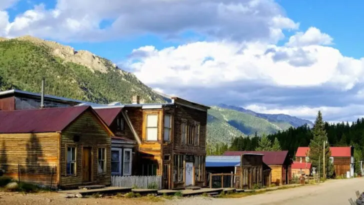 Why These 11 U.S. Ghost Towns Are Suddenly Drawing Thousands of Visitors