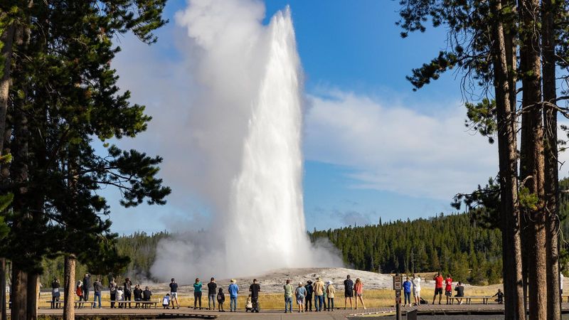 Wyoming – Old Faithful (Yellowstone National Park)