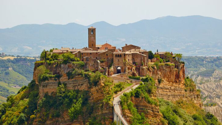 You’ll find medieval charm and timeless beauty in this Italian city between Rome and Florence