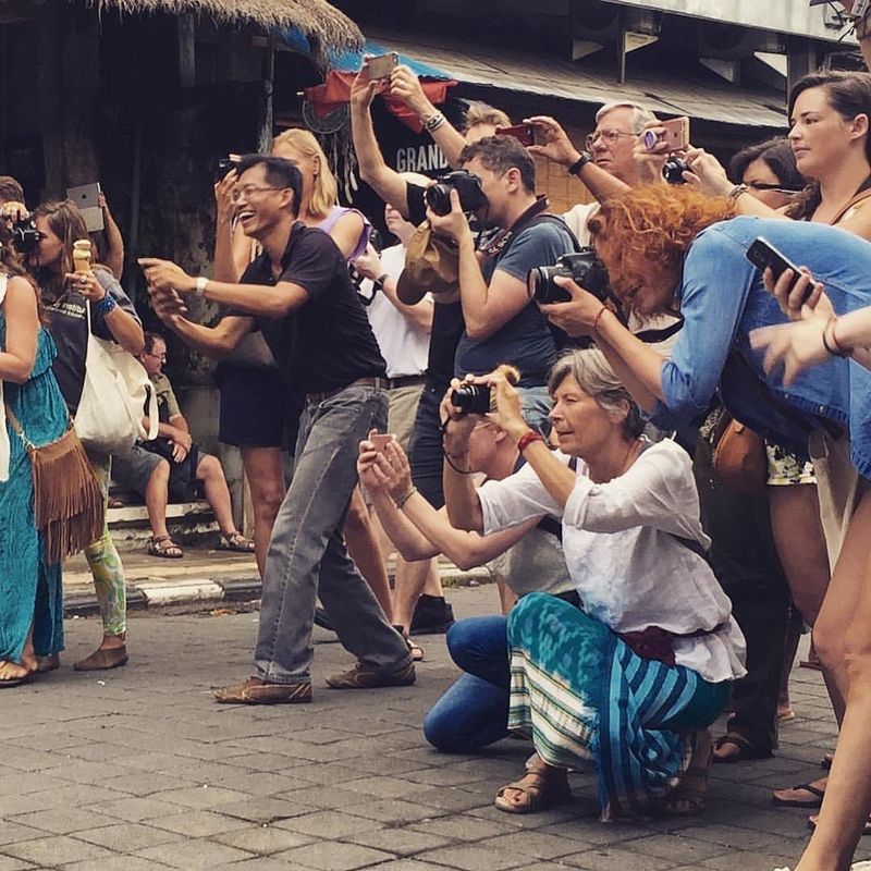 You’re Taking Photos of Everything—Even Street Signs and Storefronts
