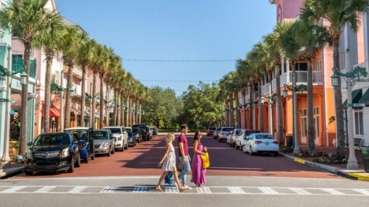 Disney’s master-planned town still feels like a fairytale (16 tips to explore it right)