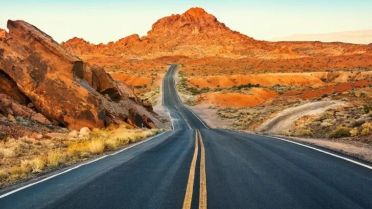 Near Nevada’s Valley of Fire, a Quiet Desert Town Offers Trails With Big Views