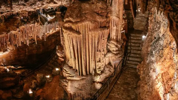 This Arkansas Ozark Route Is Packed With Waterfalls, Pie Stands, and No Cell Signal