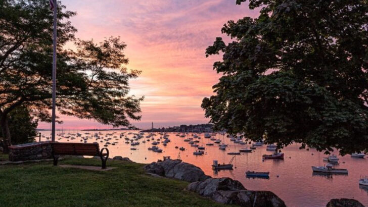 This Coastal Massachusetts Town Feels Like a New England Time Capsule