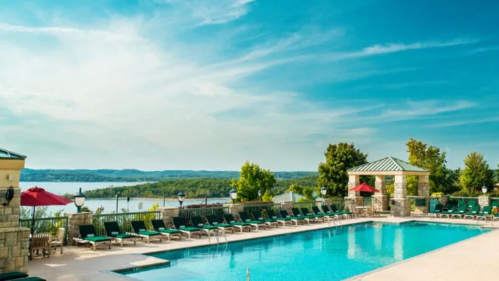 11 lakefront resorts families head to every Labor Day weekend