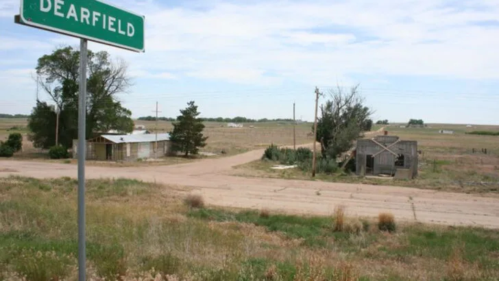 12 Abandoned Colorado Towns That History Lovers Can Still Walk Through