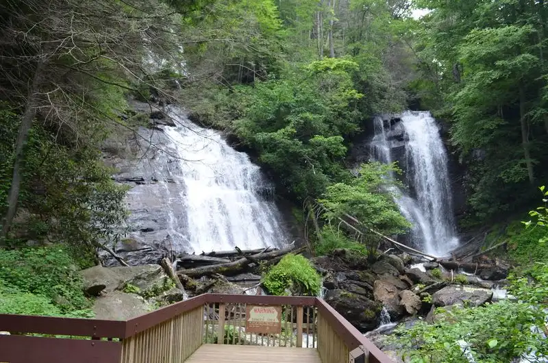 Anna Ruby Falls – Georgia