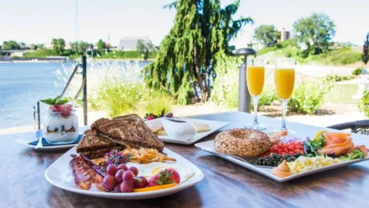 13 Lake Michigan food spots that go beyond beach snacks (but still feel casual)