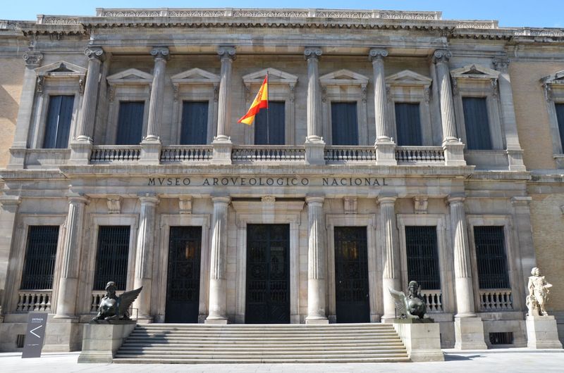 Buy museum tickets in advance
