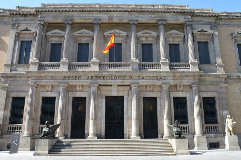Buy museum tickets in advance