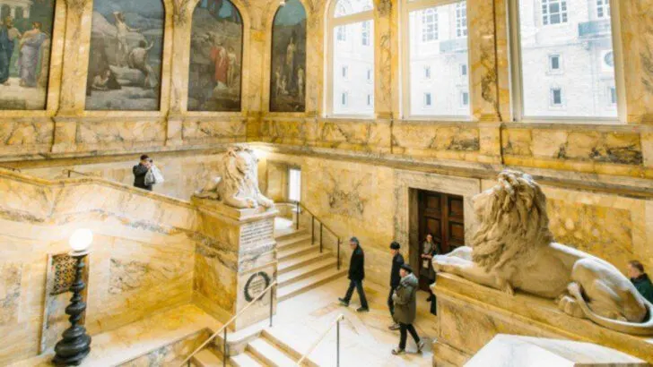 14 Libraries in America that Feel More Like Destinations Than Buildings