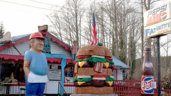 4 Retro Drive-Ins In Washington That Never Changed and 4 Modern Roadside Spots That Surprised Us