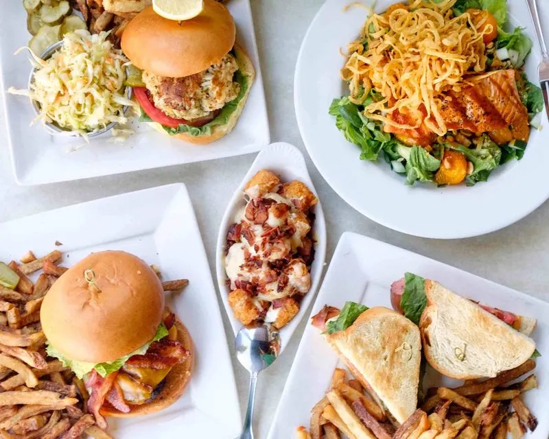 Lucky’s Burgers & Shakes (Phoenix)