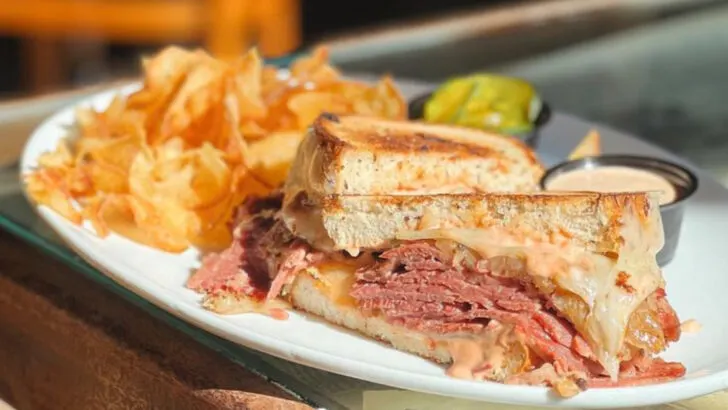 6 Minnesota Hot Dish Spots That Taste Like True Midwestern Comfort