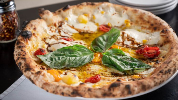 7 Indianapolis pizzerias that could compete with Chicago (if given the chance)