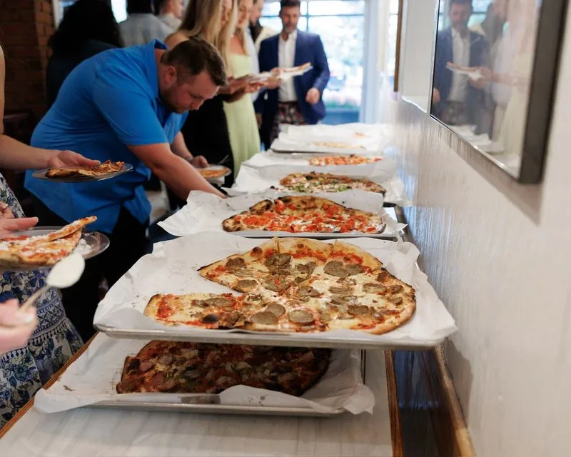 Frank Pepe Pizzeria Napoletana