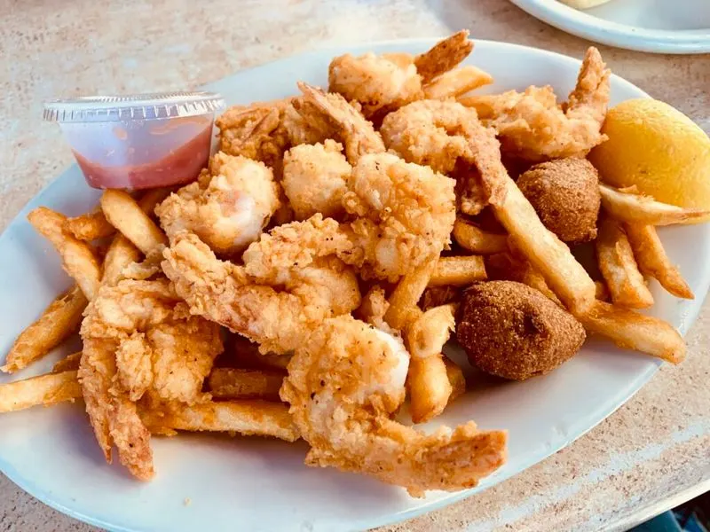 Bahama Bob’s Beach Side Café